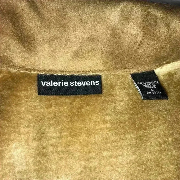 Valerie Stevens Women’s Fringed Brown Suede Vest - Picture 5 of 5